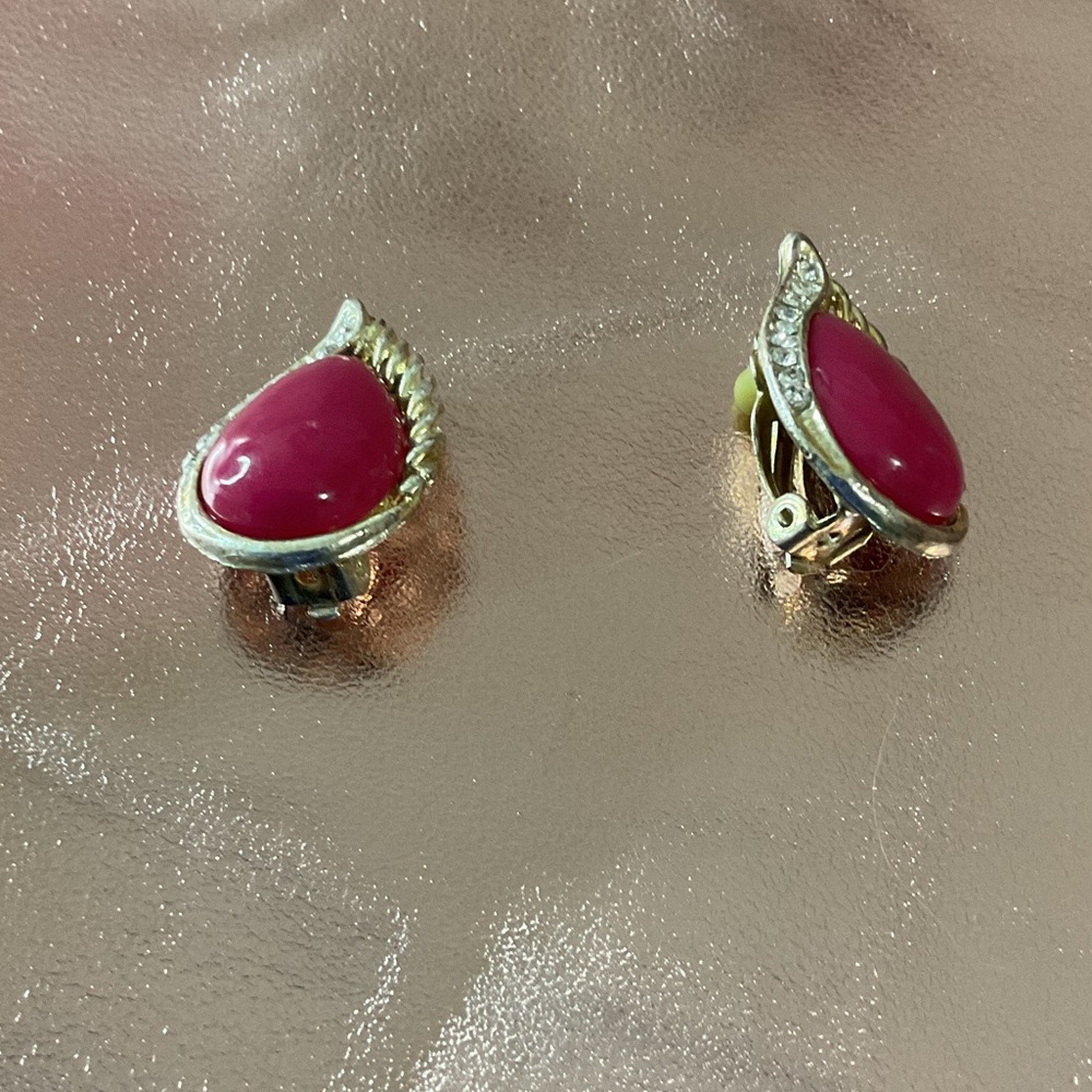 Elegant Pink and Gold Clip-On Earrings